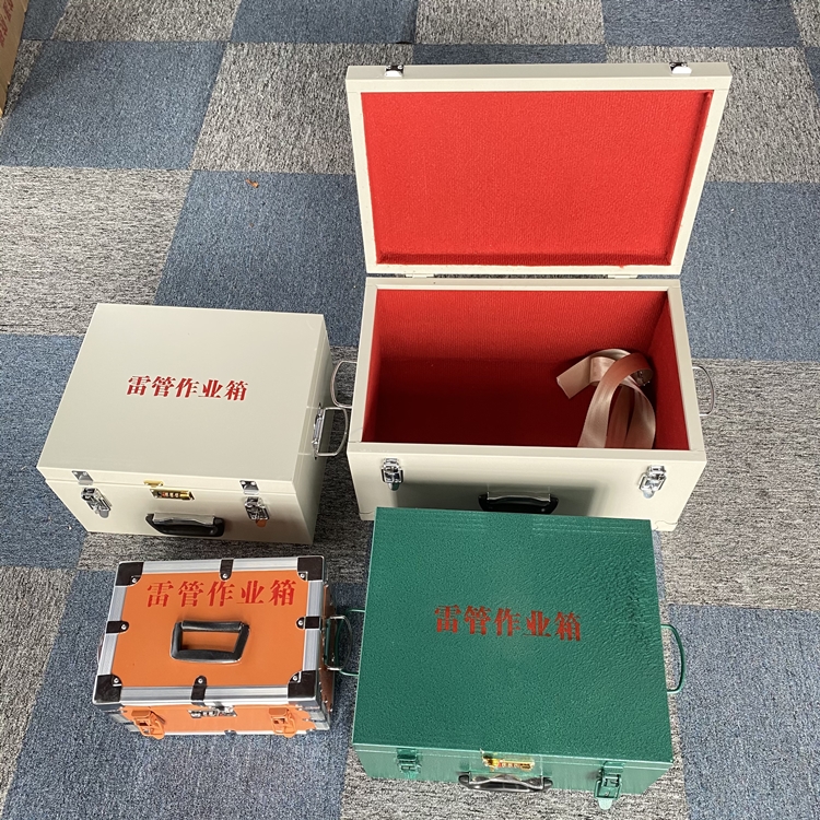 合肥爆破工程作业箱如何选择？玻璃钢与传统材质的全面对比